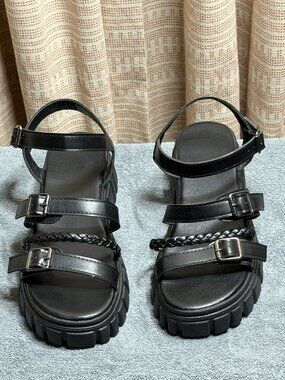 SHEIN Platform Wedge Roman Sandals Sandals — Size 8